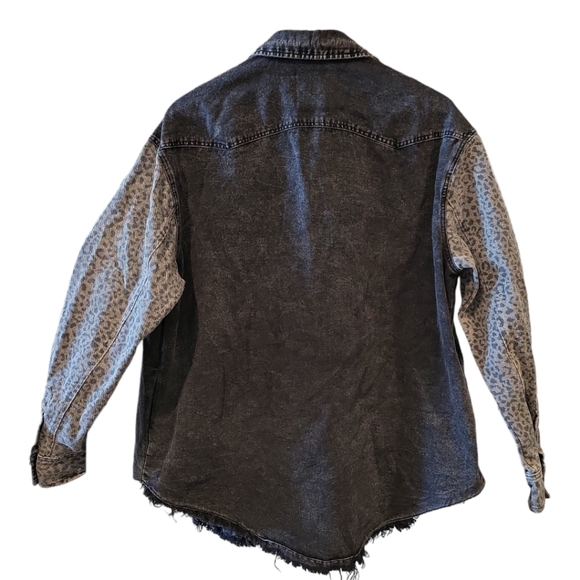 Fashion Nova denim jacket leopard print sleeves black edgy stylish fierce - Picture 8 of 8